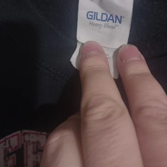 Woman's‎ Coffeyville softball sweatshirt size medium the brand is Gildan - Picture 3 of 4